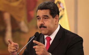 «انقلاب ناعم» للإطاحة بـ«مادورو» والأخير يتمسك بمنصبه:  فنزويلا على شفير الحرب وتضارب في المواقف الدولية بين داعم ورافض