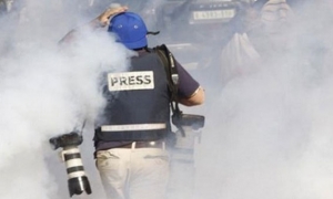 تقرير وحدة الرصد بمركز السلامة المهنية: ارتفاع منسوب الاعتداءات على الصحفيين خلال شهر ماي 2022
