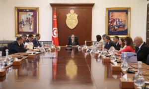 رئيسة الحكومة تشرف على جلسة عمل وزارية حول السكن الاجتماعي