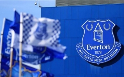 إيفرتون مهدد بخصم 12 نقطة من رصيده