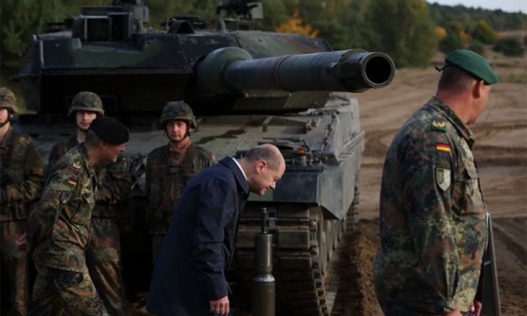 ألمانيا تعطي الضوء الأخضر لتسليم دبابات ليوبارد لأوكرانيا