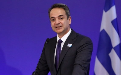 رئيس وزراء اليونان يتعهد بالسداد المبكر لديون بلاده