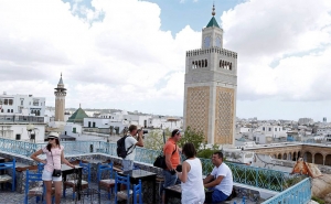 الجامعة التونسية للنزل تؤكد أن الوضع سيئ جدا:   10 % من الحرفاء طالبوا بالغاء حجوزاتهم واسترجاع أموالهم