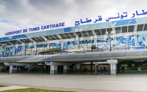 مطار قرطاج: تركيز حواجز في بوابة الرحيل لتنظيم صفوف المسافرين