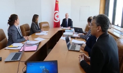 قيس سعيد: " لا بد من تطهير المؤسسة التونسية للأنشطة البترولية من الفساد ومساءلة المفسدين"