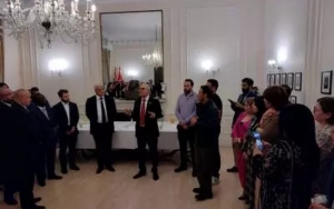 وزير الخارجية يلتقي في لندن بعدد هامّ من أفراد الجالية التونسية المقيمة في المملكة المتحدة
