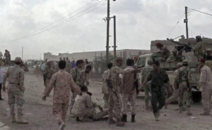 هجوم حوثي يستهدف عرضا عسكريا في اليمن:   تطورات ميدانية تطيح بمخرجات اتفاق السويد وتعيد اليمن إلى نقطة الصفر 