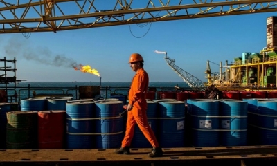 خسائر أسبوعية لأسعار النفط بالأسواق العالمية