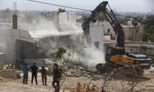 جيش الاحتلال يهدم منزلين ومنشآت زراعية وسط وغرب الضفة