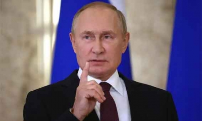 بوتين يؤكد أن العالم عند "نقطة تحوّل" ويتحدّث عن "حرب" ضد روسيا