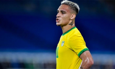 منتخب البرازيل يستبعد أنتوني.. بسبب صديقته