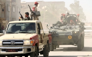 ليبيا :  سياسة لي الذراع بين الانقاذ والوفاق