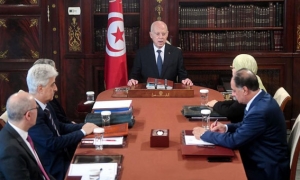 رئيس الدولة يدعو إلى ضرورة تطهير الإدارة العمومية من المندسين