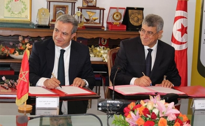 خلال جلسة عمل:  وزير العدل التونسي ونظيره المغربي يوقعان برنامجا تنفيذيا للتعاون القضائي