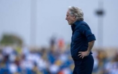 الغيابات تفرض تشكيلا إجباريا للهلال أمام أبها