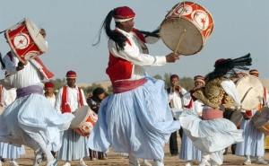 توزر:  مهرجان الخيام الدولي بحزوة وتوجه نحو السياحة الإيكولوجية