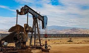 أسعار النفط تنخفض اليوم بسبب خفض صادرات السعودية وروسيا