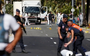 انتقادات متواصلة للحكومة الفرنسية بعد أسبوع على اعتداء نيس