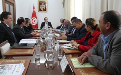 خلال اجتماع لجنة 5 زائد 5 أمس: تسوية فورية لوضعية عمال الآلية 20 وعمال حضائر ما قبل 2010 وبداية ديسمبر استكمال دفعتي الآلية 16