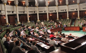 بعد تأجيله في أكثر من مناسبة:  مجلس نواب الشعب يصادق على مشروع القانون الأساسي المتعلق بالميزانية