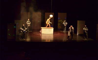 عرض مسرحية «بينوكيو وبينوكيا» لنادر بلعيد ضمن المهرجان الوطني للمسرح التونسي: المسرح خلق للحياة من العدم