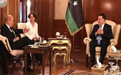 وزير خارجية فرنسا خلال زيارته الى ليبيا باريس ملتزمة بحل النزاع بين أطراف الأزمة الليبية