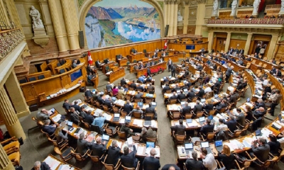 البرلمان السويسري يصوت ضد تصدير أسلحة لأوكرانيا بطريق غير مباشر