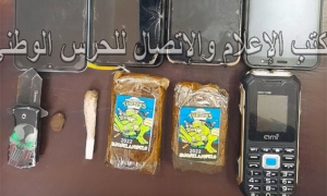 الحرس الوطني : حجز صفحتين و66 قطعة &#039;&#039;زطلة&#039;&#039; وهواتف جوالة