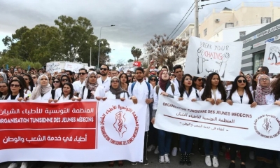 الأطباء الشبان: تصريح الوزير منافياً لما تم الاتفاق حول إصدار وثيقة الإعفاء من الخدمة المدنية