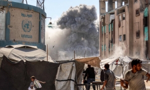 إسرائيل " تقتل مدنيين برصاص عشوائي على مراكز إيواء