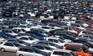 أصبح الضغط على دواسة الوقود مكلفا جدا: سرعة بطيئة لمبيعات السيارات في الشهرين الأولين