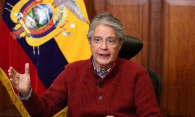 رئيس الإكوادور يحلّ البرلمان بعد بدء إجراءات لعزله