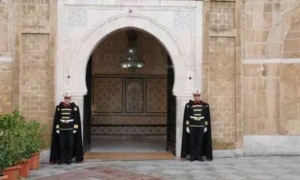 رئاسة الحكومة توضح بشأن الوضعية المهنية والقانونية للإطارات المسجدية