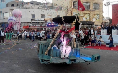 «كرنفال بابا أوسّو» يعيد البهجة لسيدي بوجعفر بسوسة: تزينت جوهرة الساحل لاستقبال الاه البحر والاف الزوار