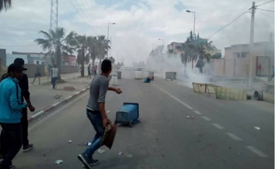 جلمة : إثر مواجهات بين الأمن والأهالي الإعلان عن إضراب عام اليوم ... والي سيدي بوزيد لـ«المغرب» : المطالب تعجيزية وعمليات المقايضة غير مقبولة والماء ثروة وطنية وملك للجميع