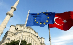 مدّ وجزر بين أنقرة والغرب: العلاقات الأوروبية التركية على المحك