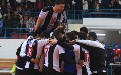 الكرة الطائرة:  بعد مضي أربع جولات «السي آس آس» يُعسّر مهمة النجم، «القناوية» كأفضل ما يكون... وبداية متعثرة لأكثر من فريق