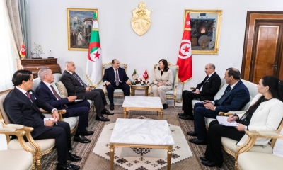 تونس والجزائر توقعان 25 اتفاقية تعاون في عدد من المجالات