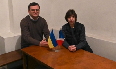وزيرا خارجية فرنسا وأوكرانيا يجتمعان في ملجأ بسبب الهجمات الروسية