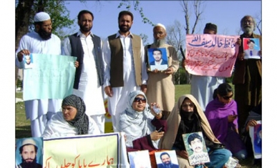 أسرة صحفي باكستاني مفقود تخشى على حياته