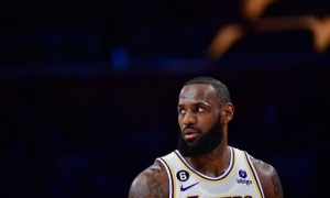 ليبرون جيمس ثاني لاعب في تاريخ السلة الأمريكية للمحترفين يسجل 38 ألف نقط