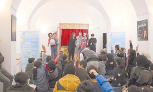 تظاهرة «معلم وأطفال» في قصر العبدلية:  رواية التاريخ بلسان الحكاية تستقطب الأطفال
