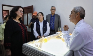 وزيرة الشؤون الثقافية في زياة إلى "مخبر ترميم وصيانة الرقوق والمخطوطات برقادة"
