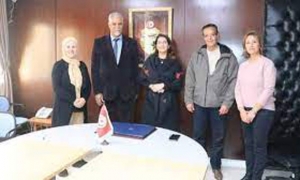 توقيع اتفاقية شراكة بين وكالة النهوض بالاستثمارات الفلاحية وديوان تنمية الجنوب