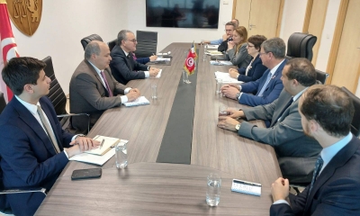 وزير الاقتصاد يلتقي برئيسة مجموعة الصداقة البرلمانية التونسية الفرنسية
