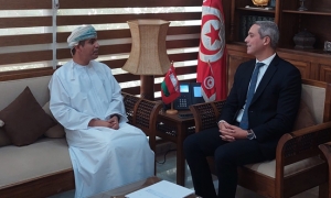 وزير السياحة يستقبل سفير سلطنة عمان في تونس