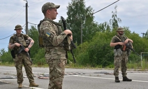 أوكرانيا ترفع اليقظة على الحدود مع بيلاروس تحسبا لتهديد فاغنر