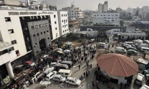 غزة.. إسرائيل تنذر بإخلاء منازل في محيط مستشفى الشفاء
