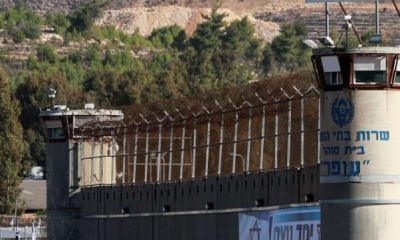 إسرائيل تنقل 39 أسيرة وأسيرا لسجن عوفر استعدادا للإفراج عنهم