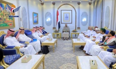 مصدر يمني: تقدم ملموس بمشاورات وفدي الرياض ومسقط مع الحوثيين